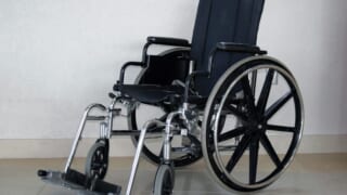 車椅子クッションの底付き防止対策!床ずれを防ぐ素材と選び方の基準